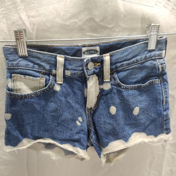 Old Navy shorts - Picture 2 of 5